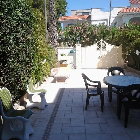 Case Vacanza Baia Verde Holiday home *