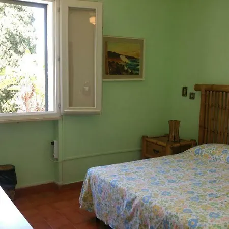 Case Vacanza Baia Verde Holiday home *